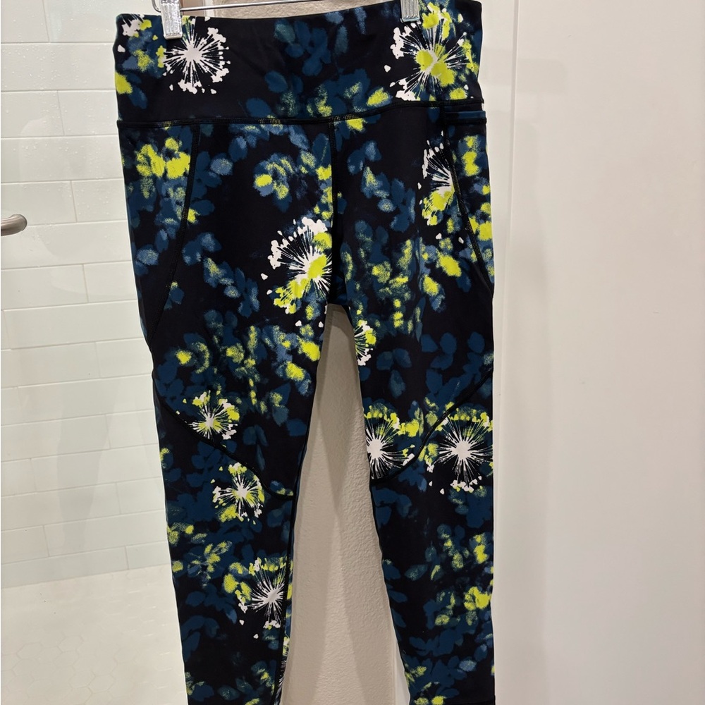 Sweaty Betty Leggings - Black and Blue Floral